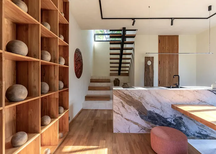 Art Villas- Designer Pool Retreat Close To Shops & Dining 別荘 ウブド