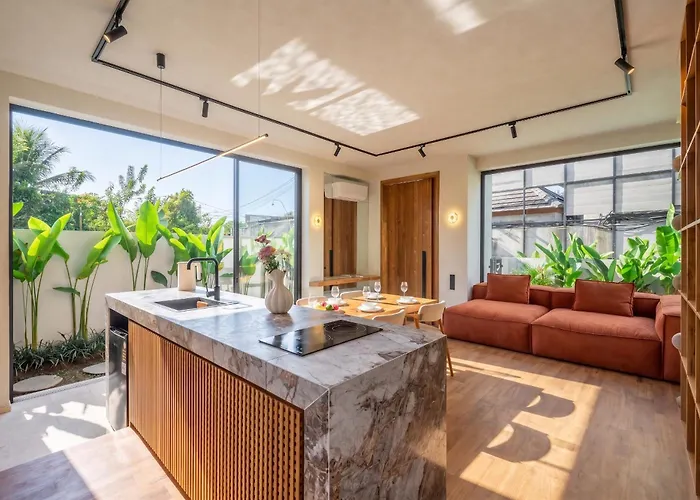 Art Villas- Designer Pool Retreat Close To Shops & Dining
